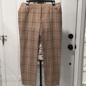 Express Editor Tan Tailored Fit Trouser
10R Waist 17” Medium rise